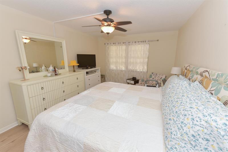 Image 22 of 28 For 3026 Newport H  3026