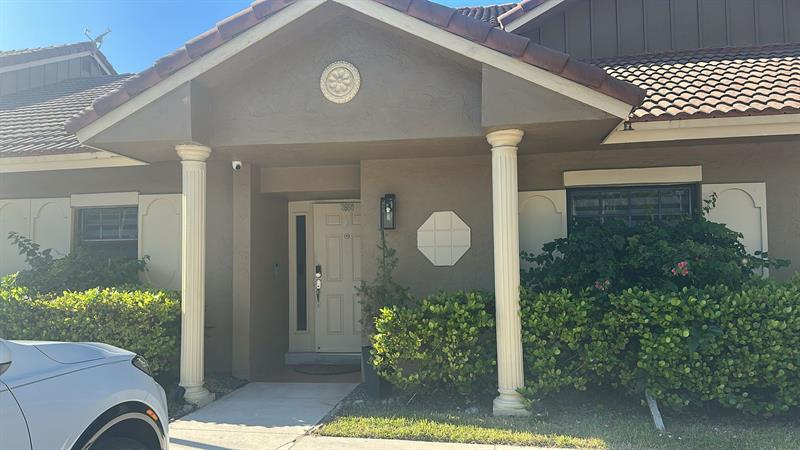 Details for 2660 Riverside Dr, Coral Springs, FL 33065