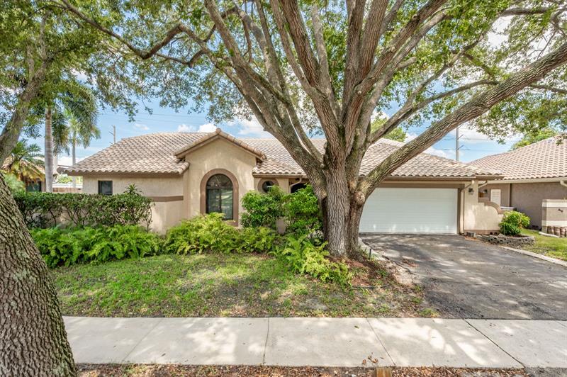 Details for 1821 111th Ave, Plantation, FL 33322