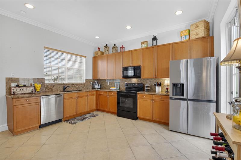 Image 11 of 41 For 616 25th Ave  616