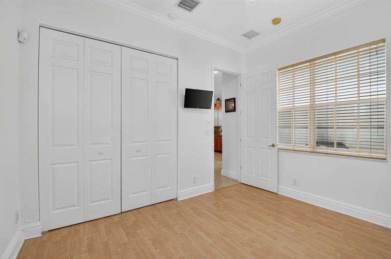 Image 17 of 41 For 616 25th Ave  616