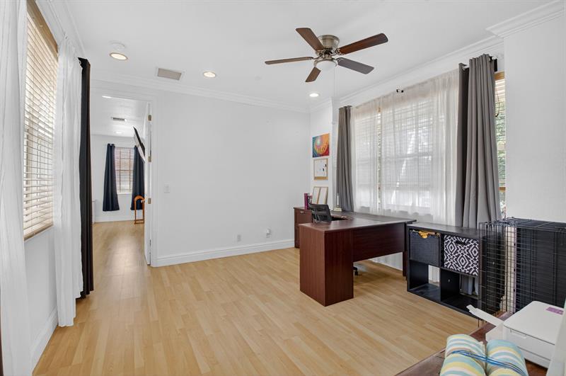 Image 18 of 41 For 616 25th Ave  616