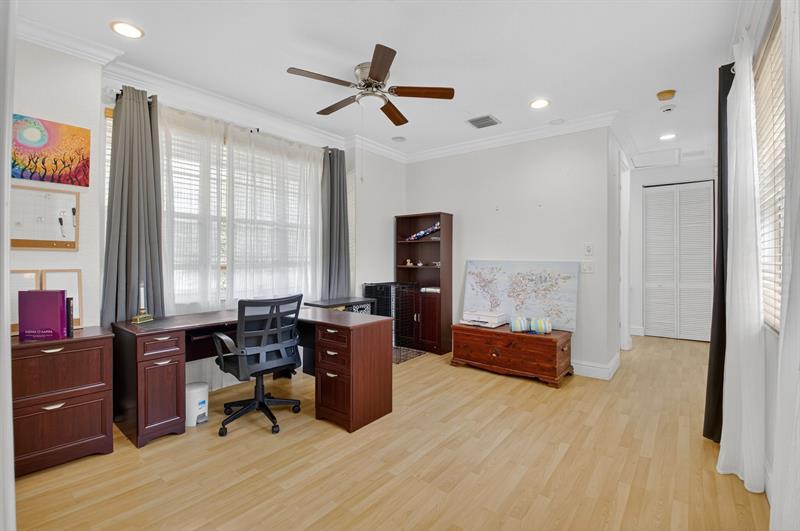 Image 19 of 41 For 616 25th Ave  616