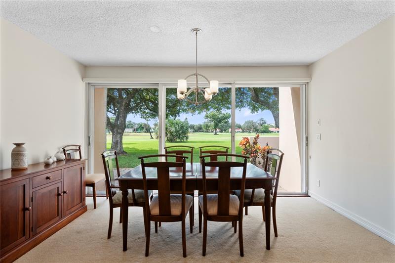 Image 7 of 19 For 3753 Oaks Clubhouse Dr  3753