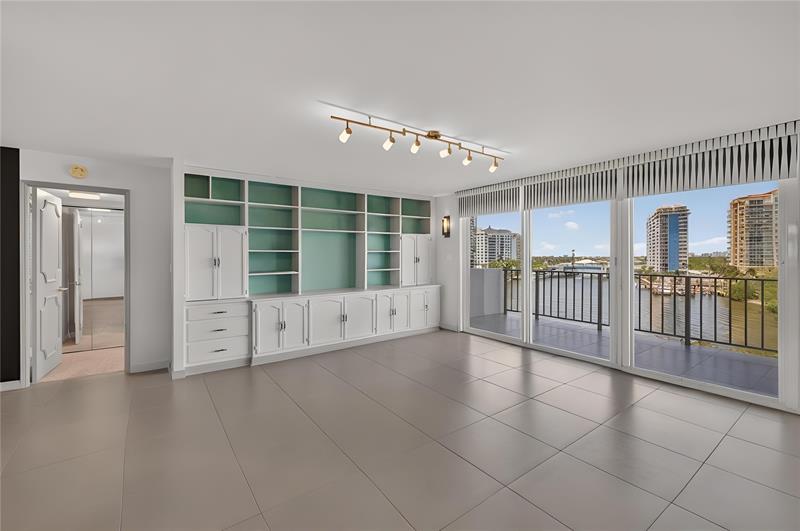 Image 10 of 55 For 777 Bayshore Dr  701