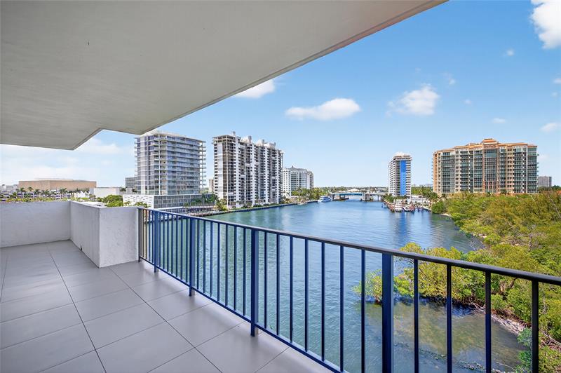 Image 12 of 55 For 777 Bayshore Dr  701