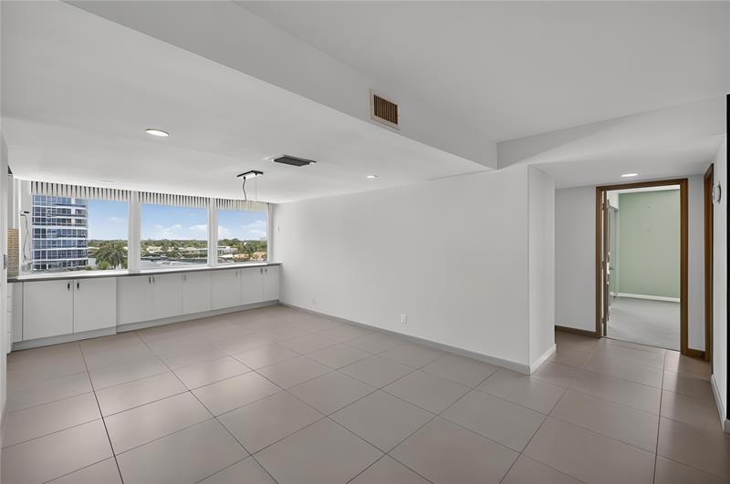 Image 17 of 55 For 777 Bayshore Dr  701
