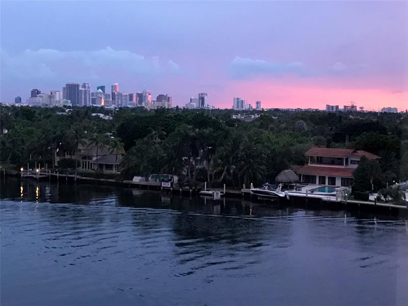 Image 30 of 55 For 777 Bayshore Dr  701