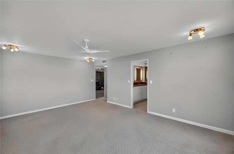 Image 32 of 55 For 777 Bayshore Dr  701