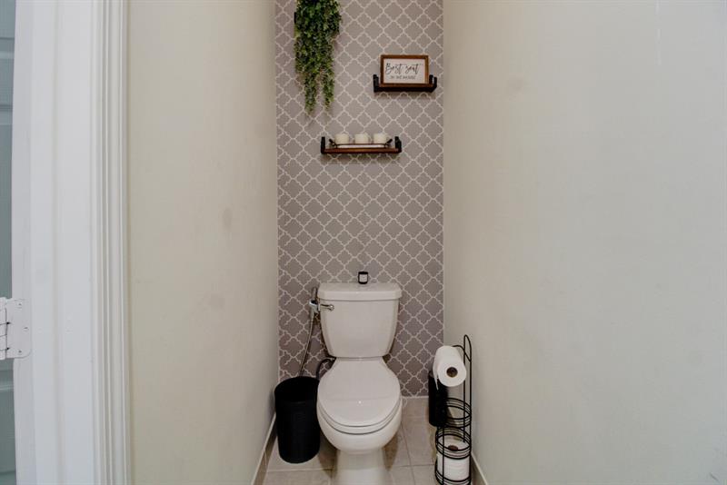 Image 18 of 55 For 10956 32nd Ln  10956