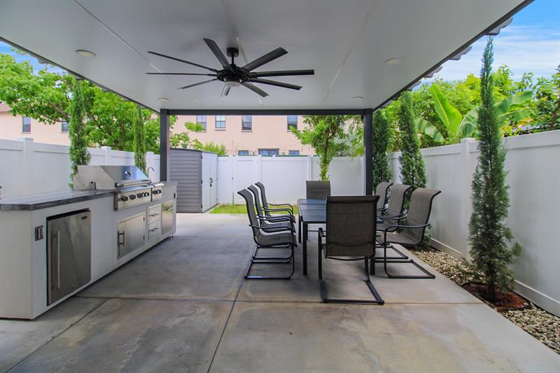 Image 20 of 55 For 10956 32nd Ln  10956