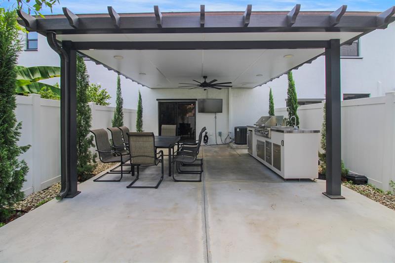Image 22 of 55 For 10956 32nd Ln  10956