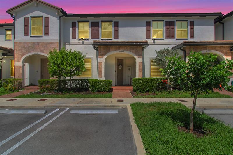 Image 3 of 55 For 10956 32nd Ln  10956