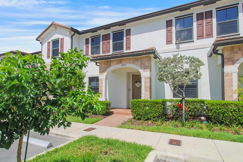 Image 5 of 55 For 10956 32nd Ln  10956