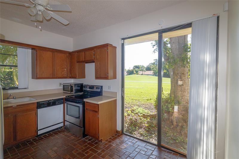 Image 8 of 34 For 8197 Royal Palm Ct