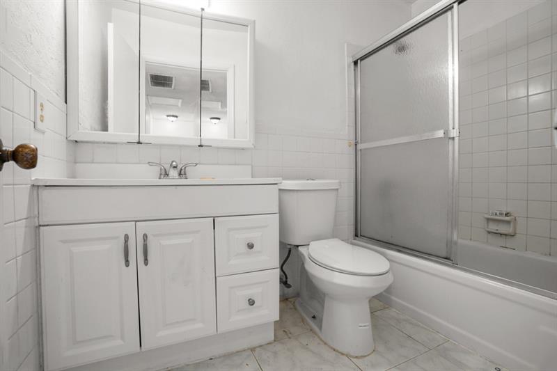 Image 20 of 24 For 48 Madrid Ln  1-16