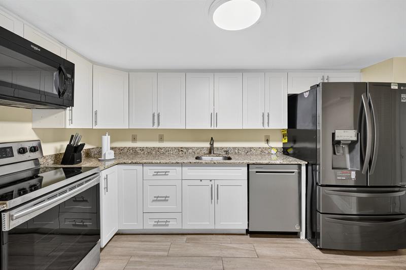 Image 12 of 32 For 5850 57th Ave  5