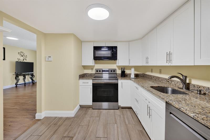 Image 13 of 32 For 5850 57th Ave  5