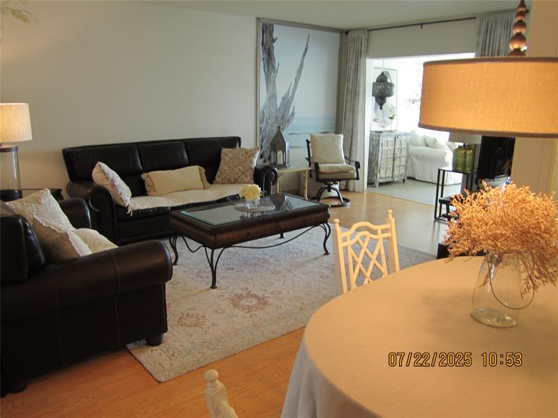 Image 10 of 31 For 743 Riverside Dr  4b