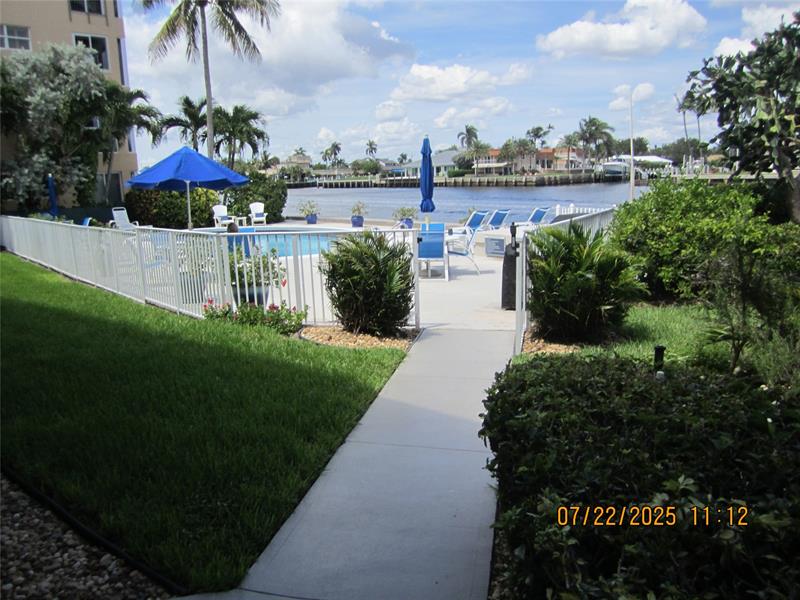 Image 26 of 31 For 743 Riverside Dr  4b