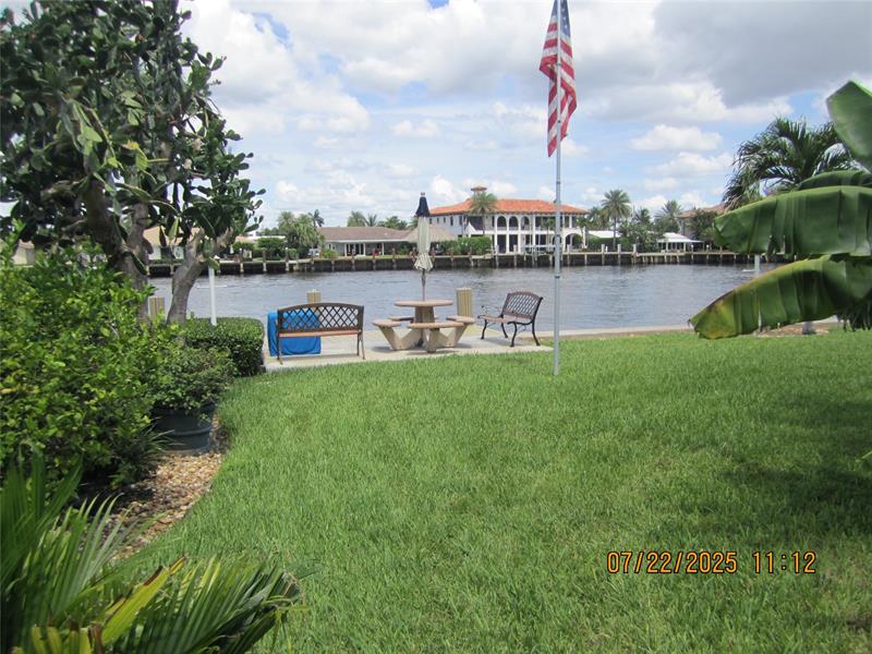 Image 28 of 31 For 743 Riverside Dr  4b