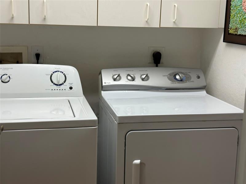 Image 12 of 14 For 9754 Belfort Cir 9754