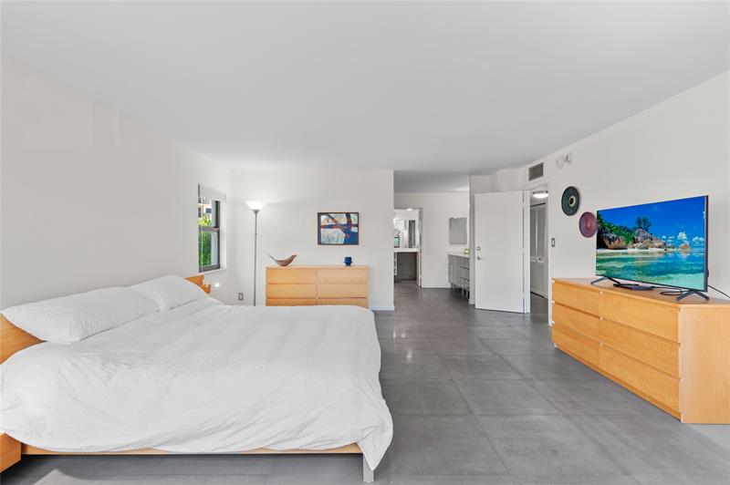 Image 20 of 65 For 4900 Ocean Blvd  416