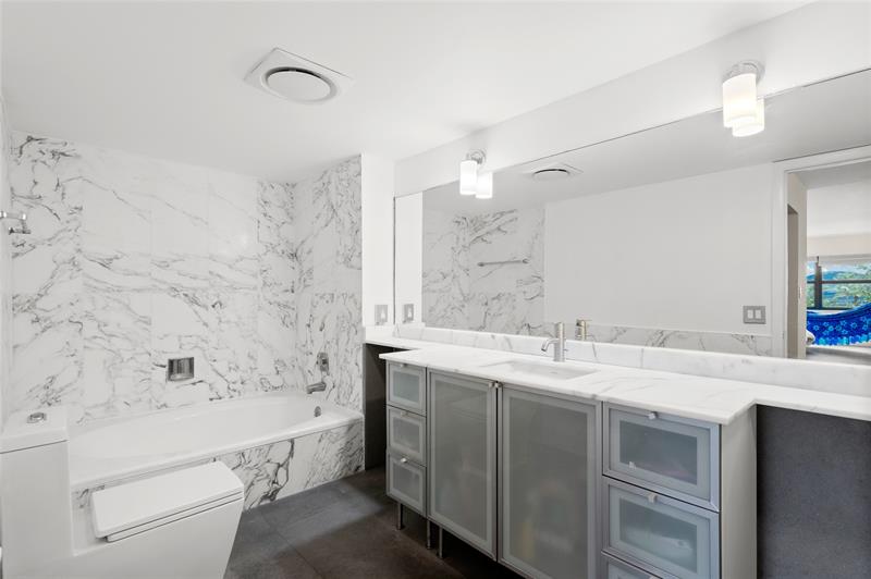 Image 21 of 65 For 4900 Ocean Blvd  416