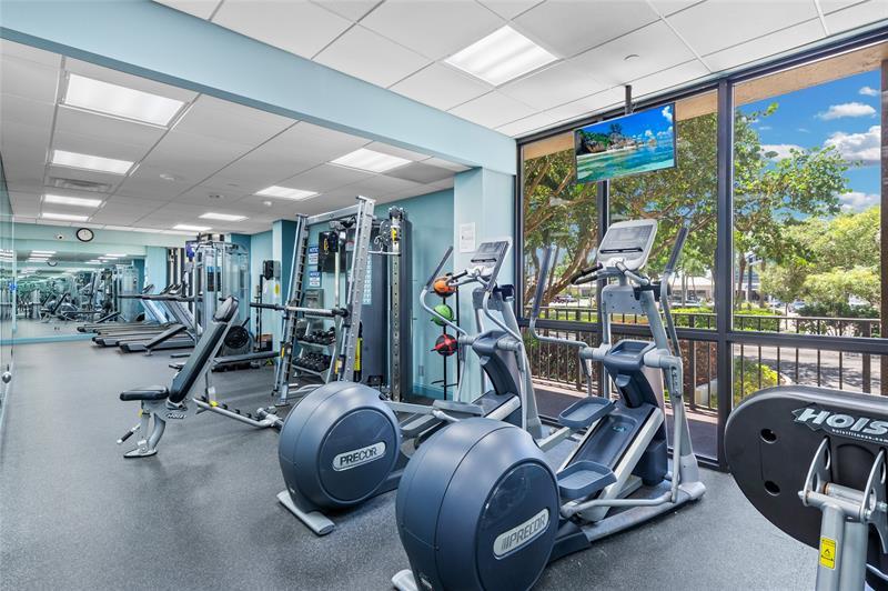 Image 38 of 65 For 4900 Ocean Blvd  416