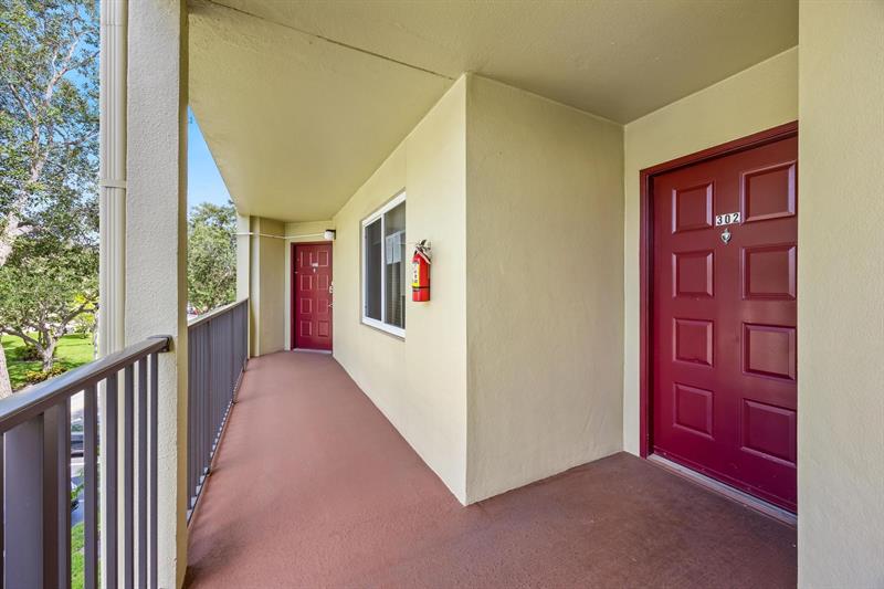 Image 11 of 29 For 701 128th Ave  302f
