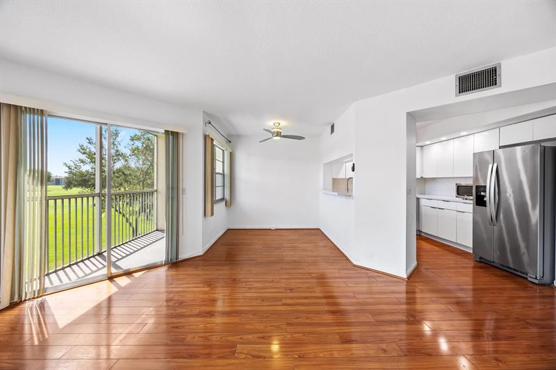 Image 5 of 29 For 701 128th Ave  302f