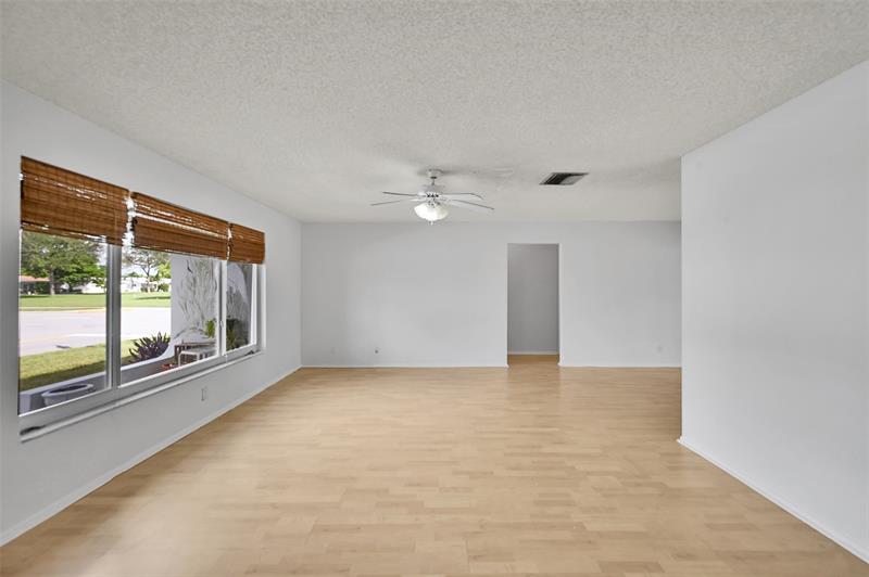 Image 13 of 43 For 4706 43rd Ter