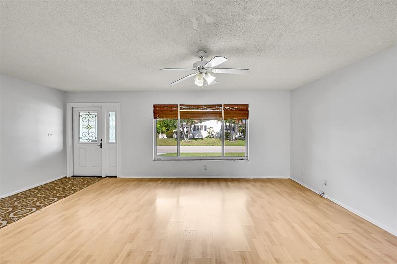 Image 14 of 43 For 4706 43rd Ter