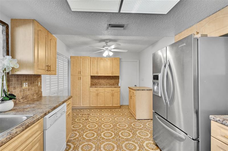 Image 21 of 43 For 4706 43rd Ter