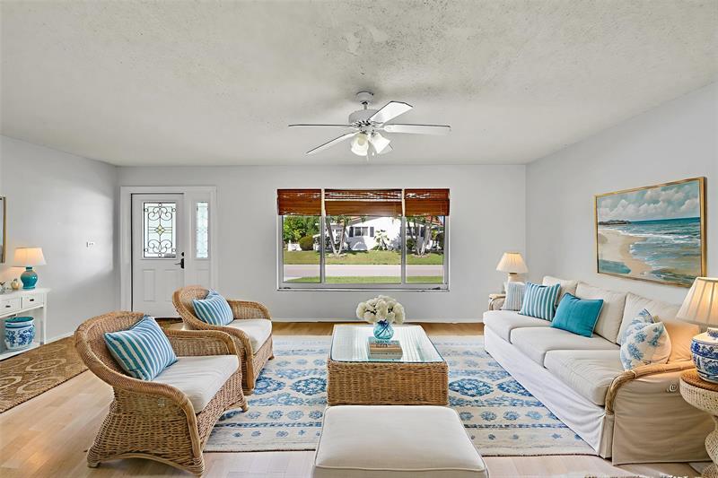 Image 3 of 43 For 4706 43rd Ter