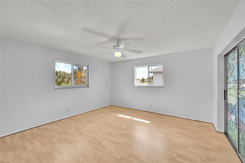 Image 30 of 43 For 4706 43rd Ter