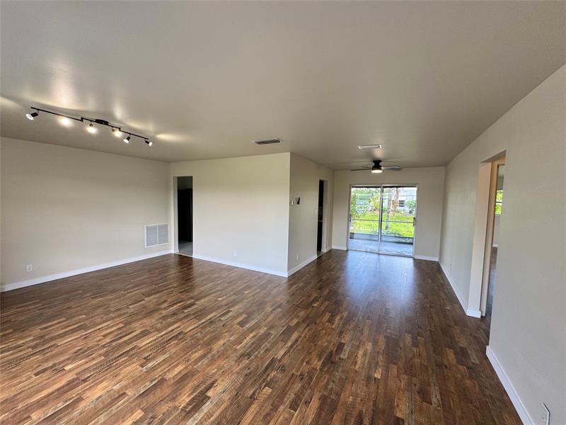 Image 10 of 23 For 6875 15th St