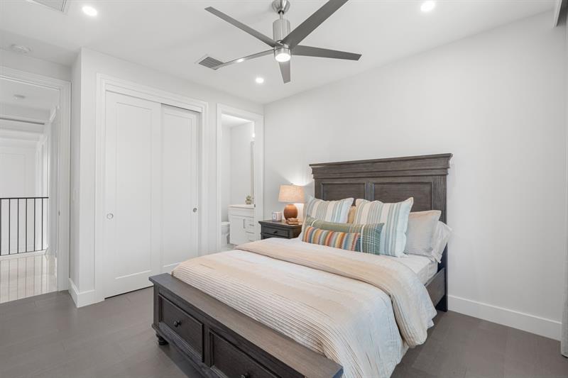 Image 47 of 86 For 2306 12th Ct
