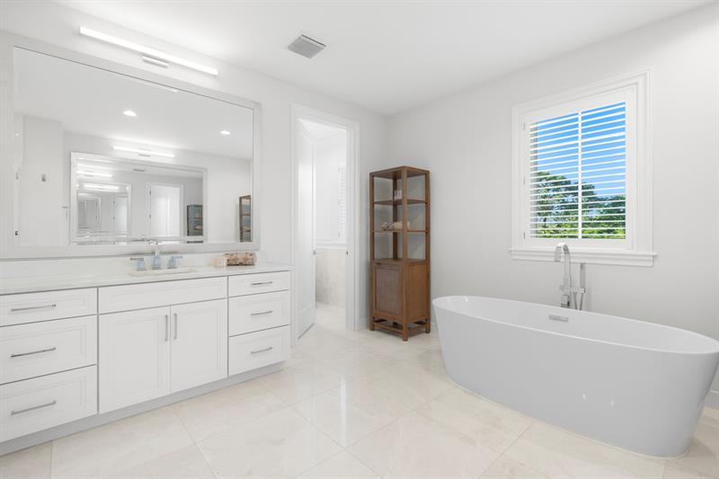 Image 57 of 86 For 2306 12th Ct