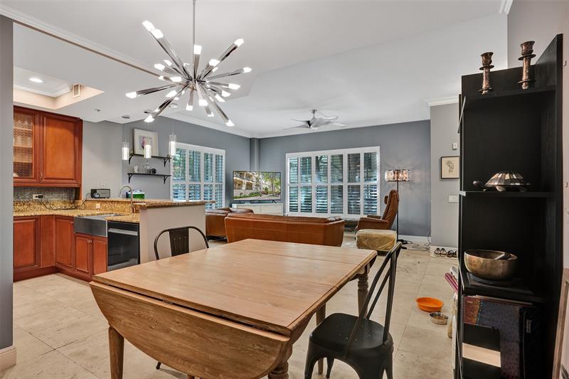 Image 11 of 61 For 2617 14th Ave  101