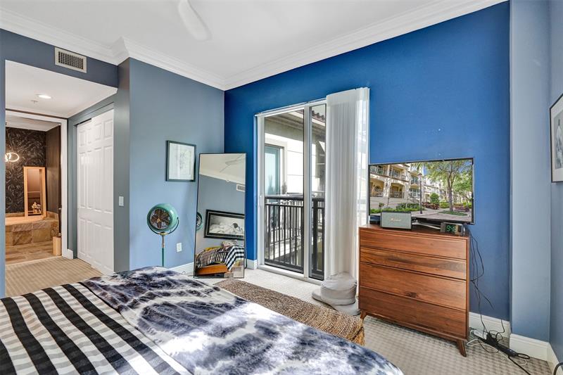 Image 18 of 61 For 2617 14th Ave  101