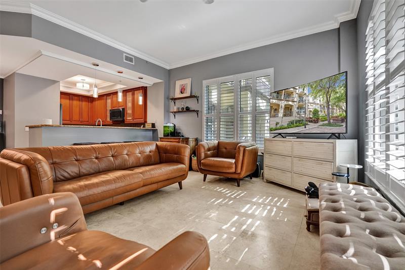 Image 3 of 61 For 2617 14th Ave  101