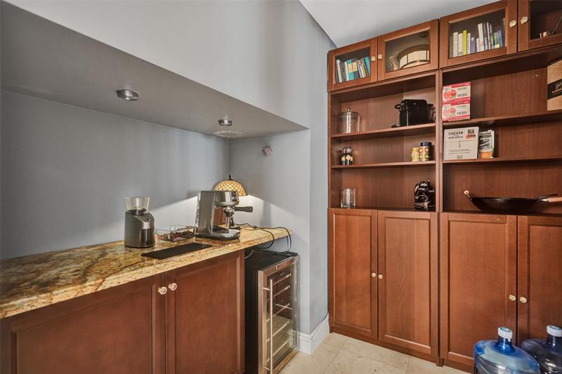 Image 33 of 61 For 2617 14th Ave  101