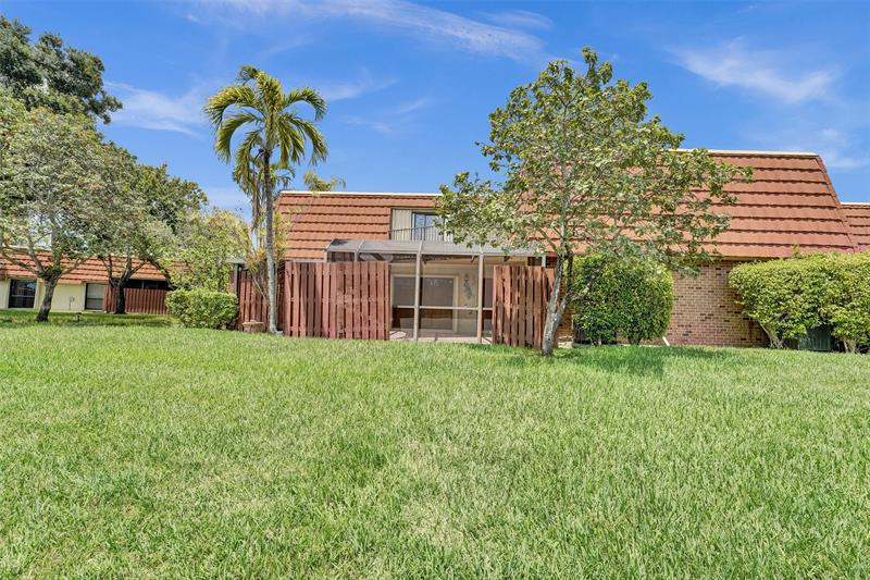 Image 11 of 50 For 11884 12th Pl  11884