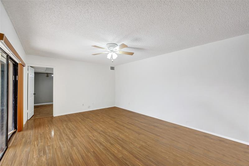 Image 15 of 50 For 11884 12th Pl  11884