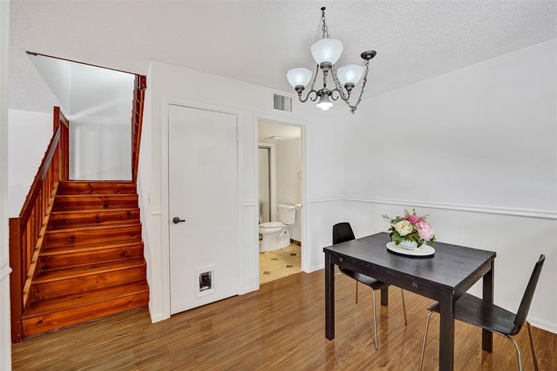 Image 22 of 50 For 11884 12th Pl  11884