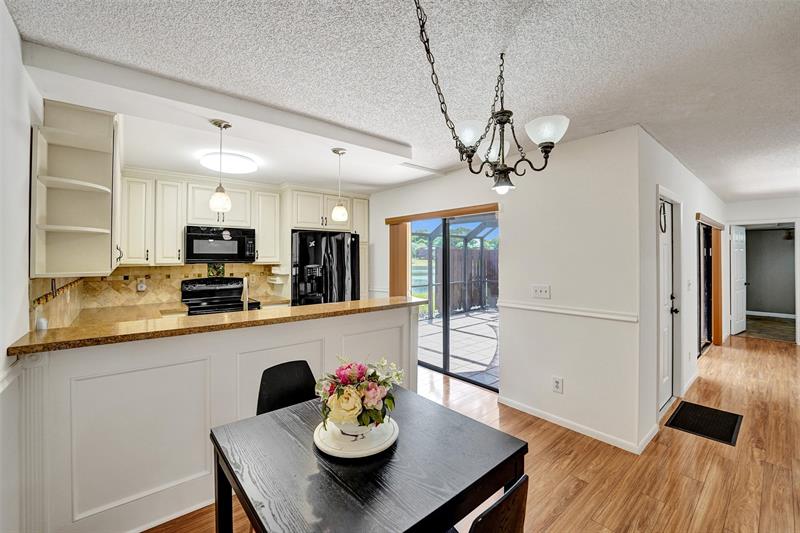 Image 23 of 50 For 11884 12th Pl  11884