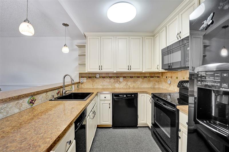 Image 25 of 50 For 11884 12th Pl  11884