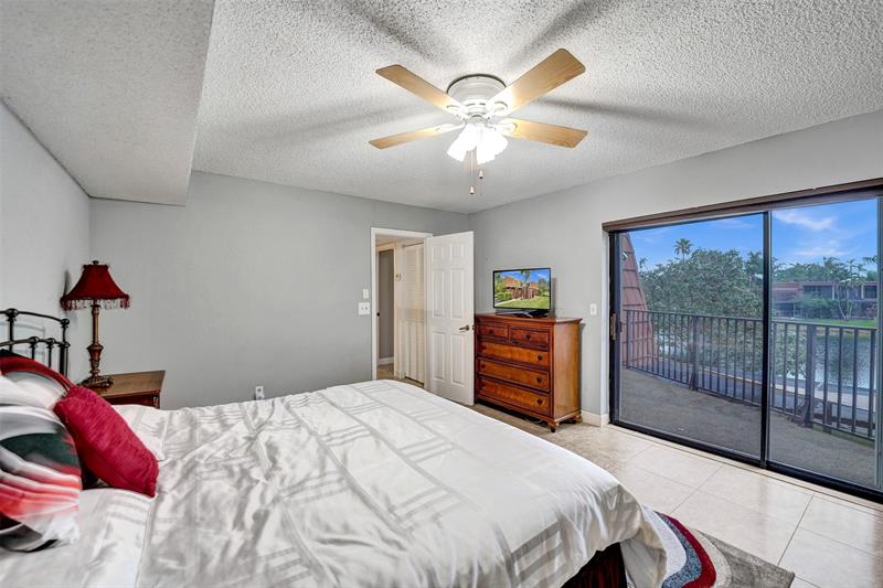 Image 36 of 50 For 11884 12th Pl  11884