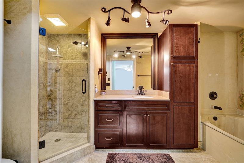 Image 39 of 50 For 11884 12th Pl  11884